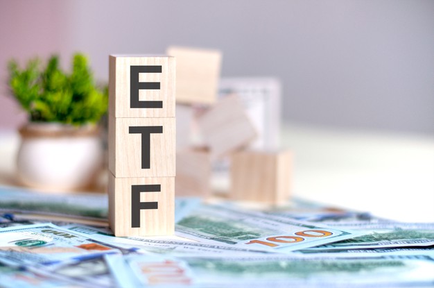  ETF چیست؟
